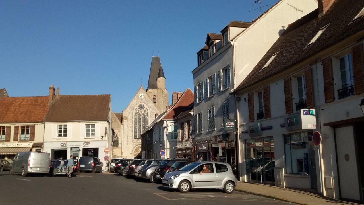 Appartement Cosy Et Chaleureux Saint-Arnoult-en-Yvelines Exterior foto